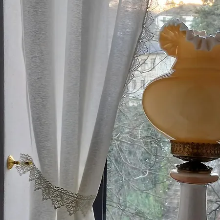 Beautiful With Private Bathroom In Old Centre Апартаменты Гирокастра