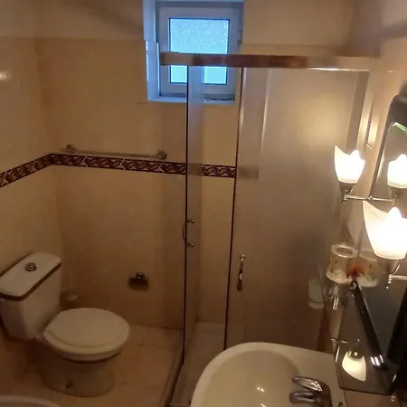 Beautiful With Private Wc And Shower In A In Centre * Gjirokastër