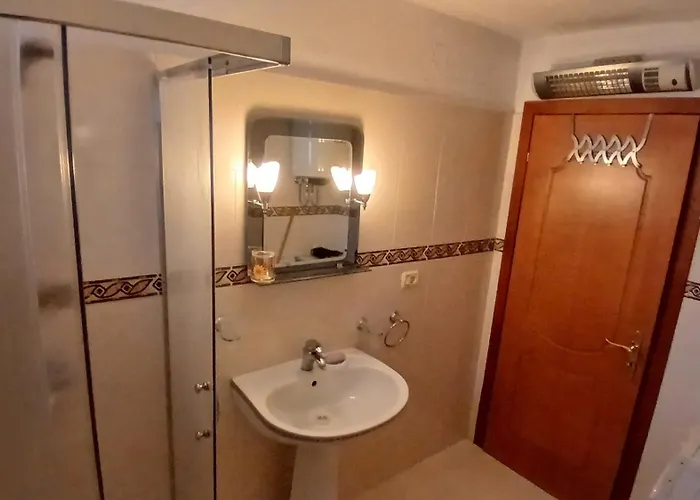 Beautiful Apartment Next To Old City And The Parking 公寓 Gjirokastër