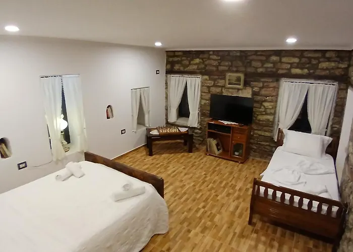 Beautiful Next To Old And The Parking Appartement *